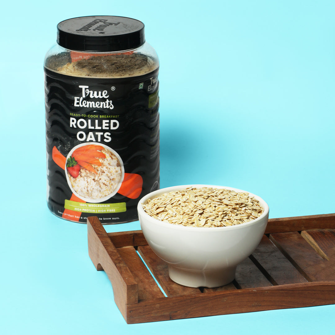 rolled oats 4kg Jar with bowl full of rolled oats